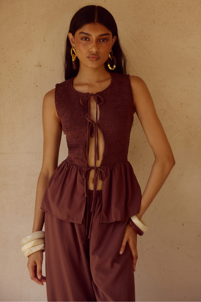 FLEUR SHIRRED TIE FRONT TOP - CHOCOLATE