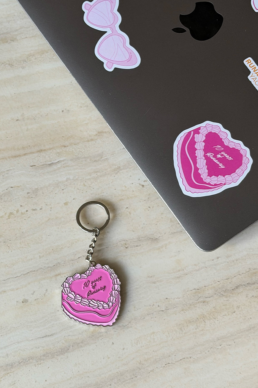 10 YEAR ANNIVERSARY CAKE KEYRING - MULTI - 3_bea6a2c1-f30c-41ab-9807-7e1254353147