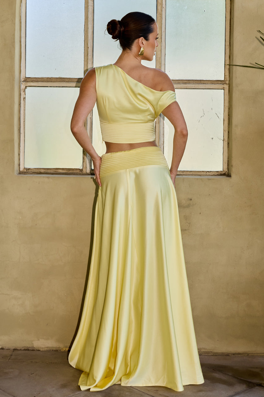 AMADINE OFF SHOULDER CROP TOP - LEMON - AMADINEOFFSHOULDERCROPTOPXAMADINEPANELLEDTRAINMAXISKIRT-LEMON-8