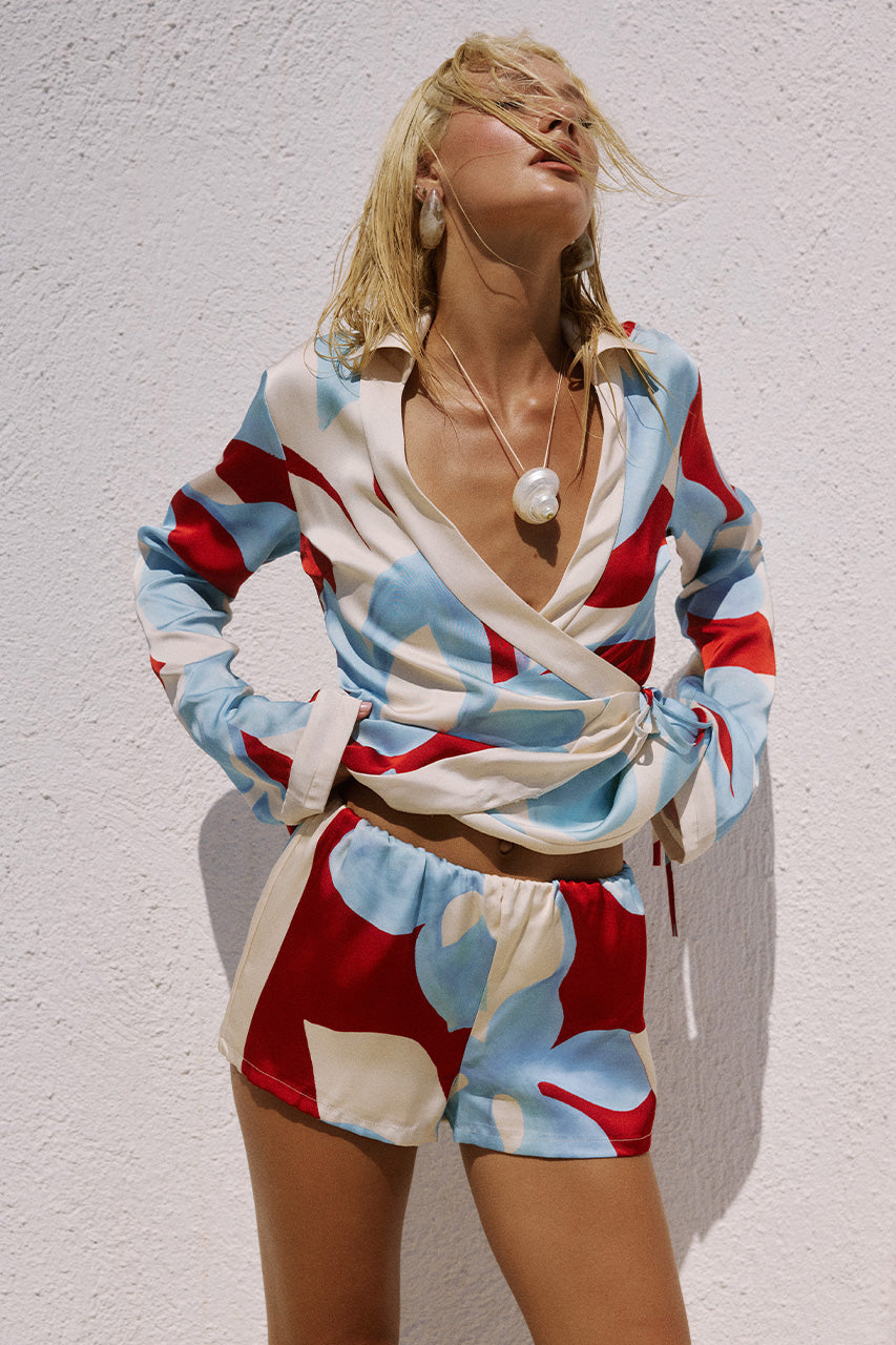 AMOREE ELASTICATED SHORT - AMOREE RED XXL - AMOREE_LONG_SLEEVE_WRAP_SHIRT_X_AMOREE_ELASTICATED_SHORT_-_AMOREE_RED
