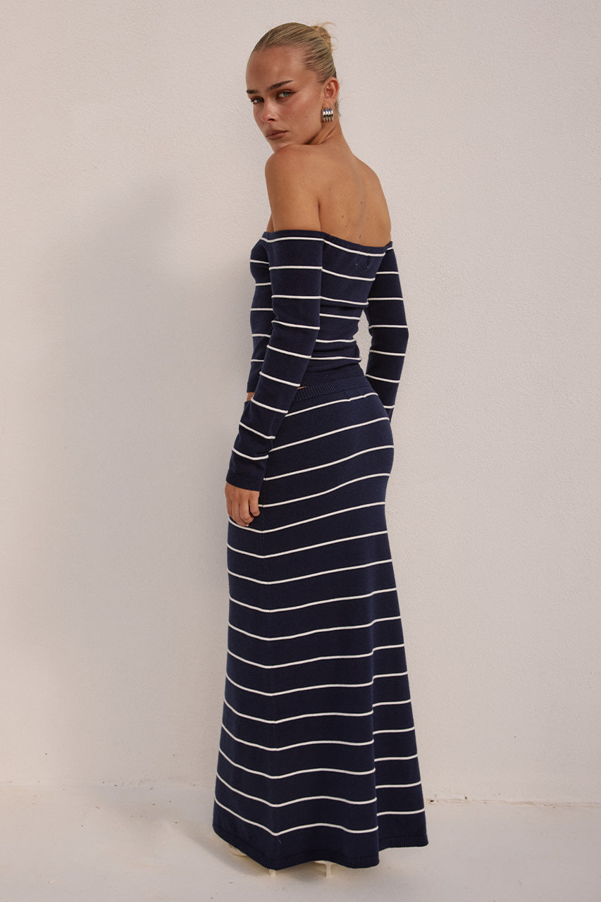 ANYA SLEEVED KNIT TOP - NAVY STRIPE