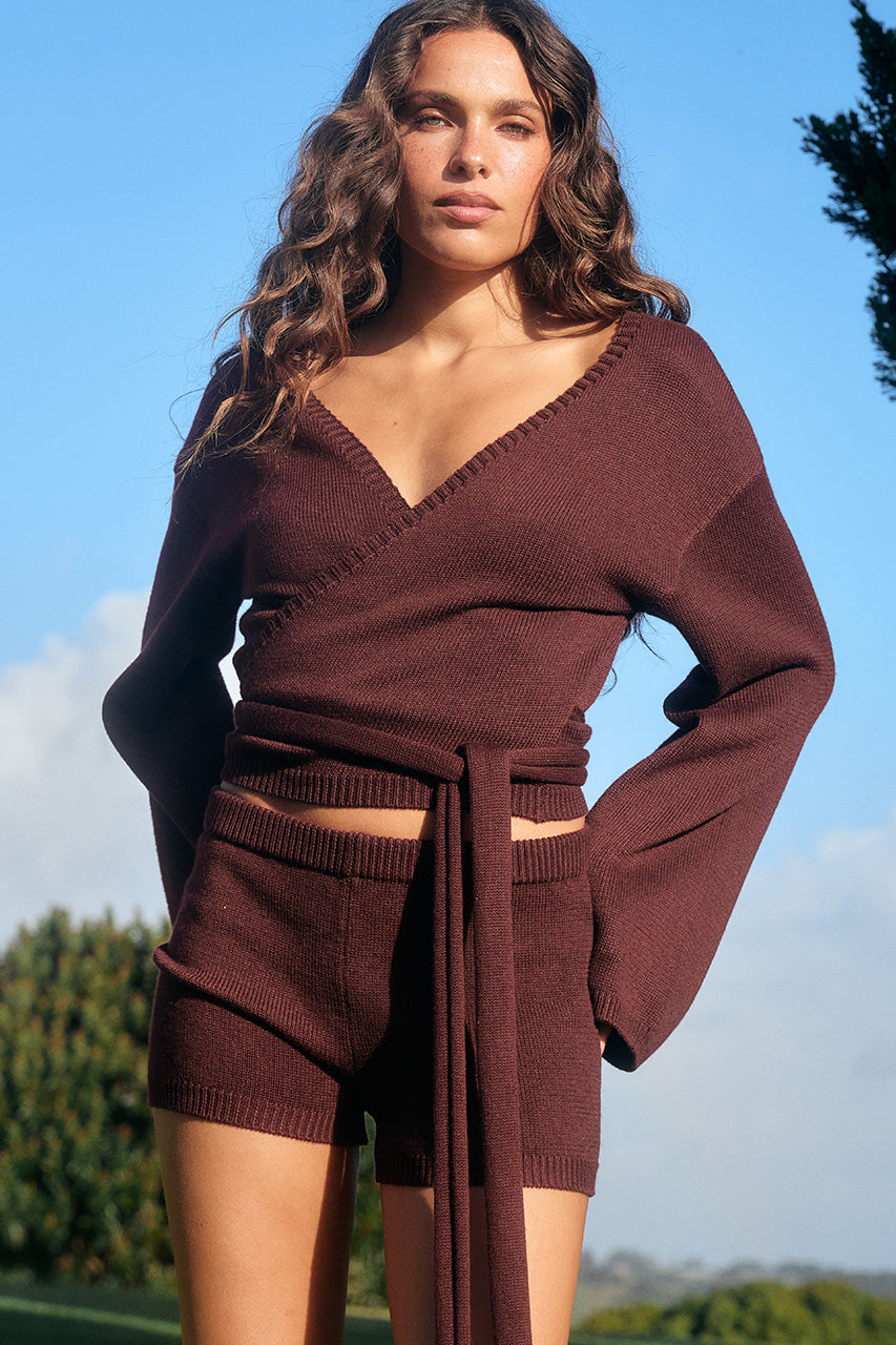 ARIA TIE KNIT HOT SHORTS - BERRY
