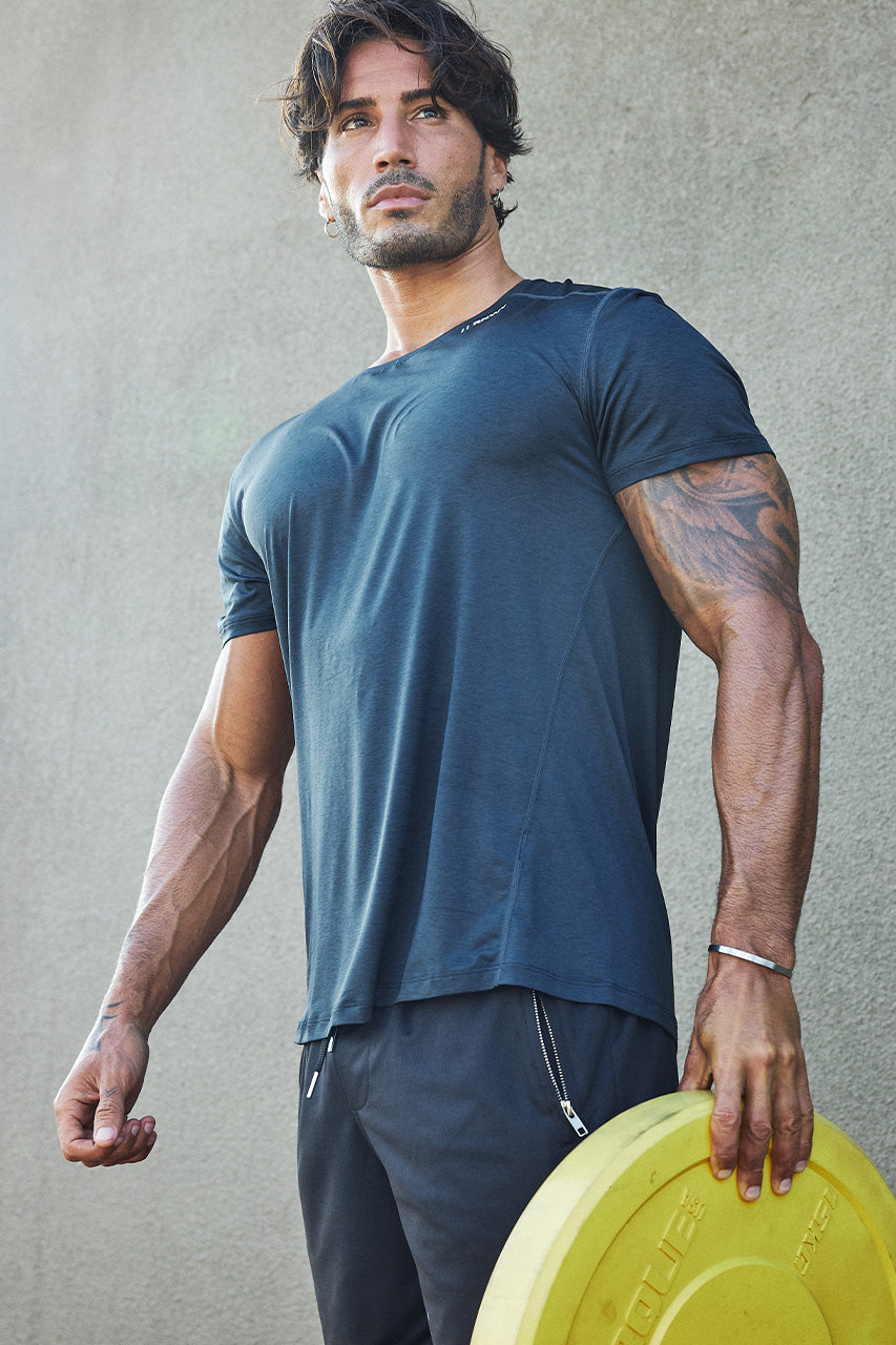 FLASH FITTED SHORT SLEEVE TOP - CHARCOAL - FLASHFITTEDSHORTSLEEVETOP-CHARCOALxWAYNEDRAWSTRINGSHORTS-BLACK-17