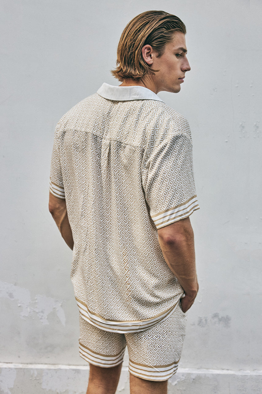 HENRY SHORTS - SAND GEO - HENRYSHORTSLEEVESHIRTXHENRYSHORTS-SANDGIO-04