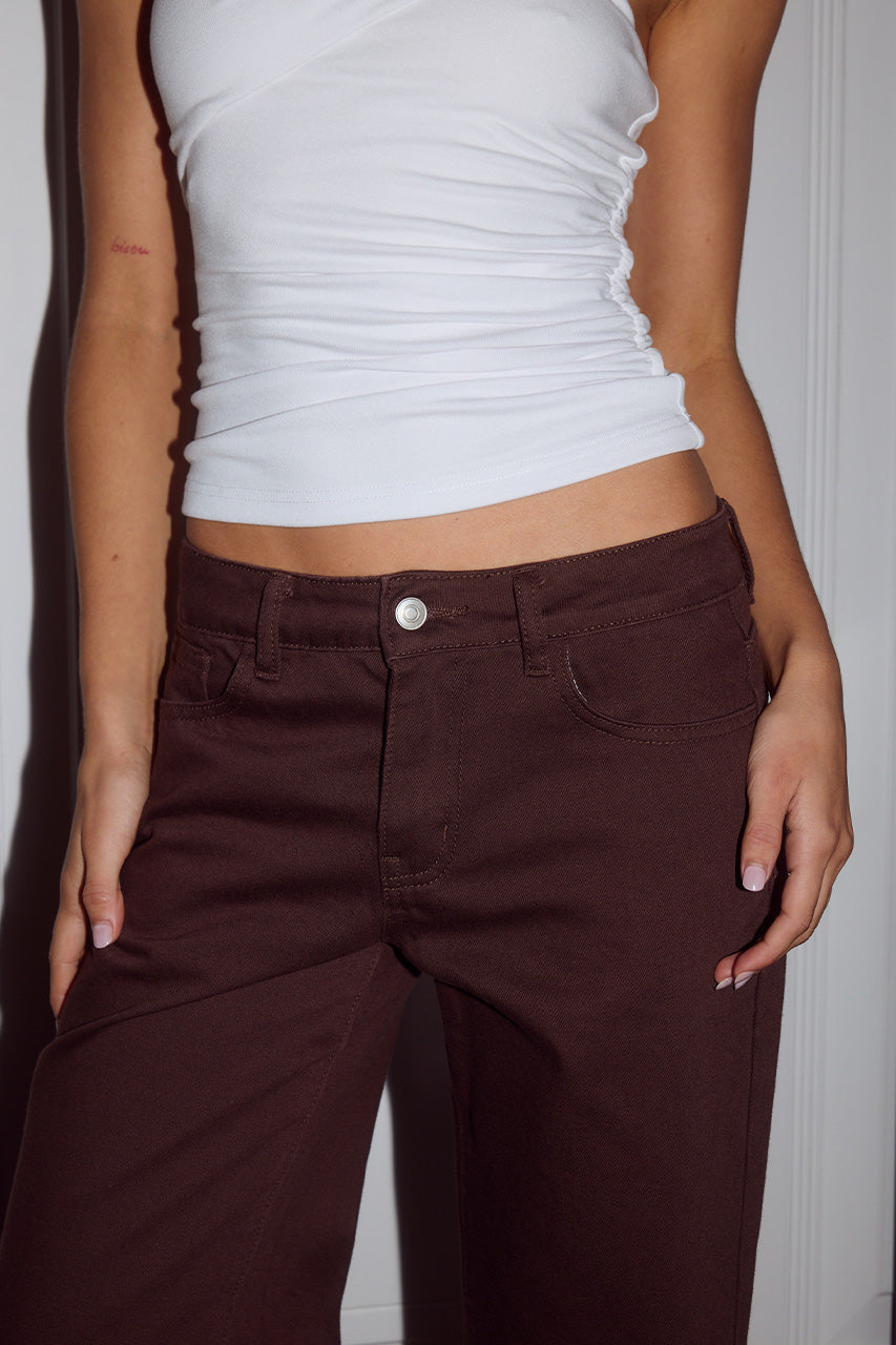 ZAVI STRAIGHT LEG JEANS - CHOCOLATE - LARSENDRAPEOFFSHOULDERTOPWHITExZAVISTRAIGHTLEGJEANSBITTERCHOCOLATE_6