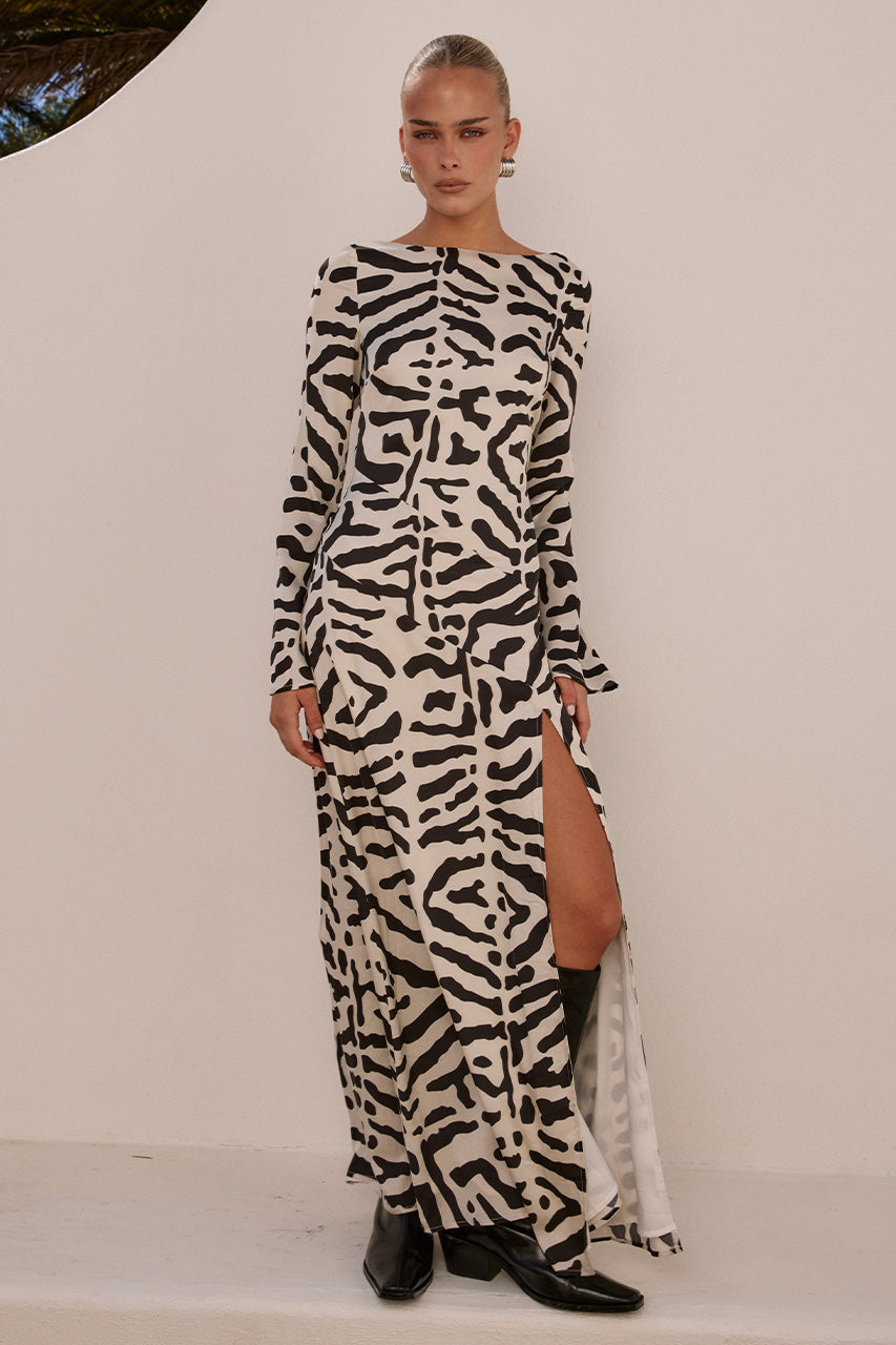 MONTIE SLEEVED MAXI DRESS - MAJA BLACK - MONTIESLEEVEDMAXIDRESS-MAJABLACK-4