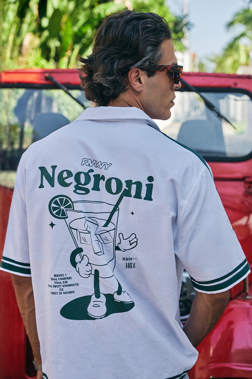 NEGRONI GRAPHIC SHIRT - WHITE/KHAKI - NEGRONIGRAPHICSHORT-WHITE_KHAKIXZLATANBERMUDADENIMSHORTS-LIGHTBLUEWASH-3