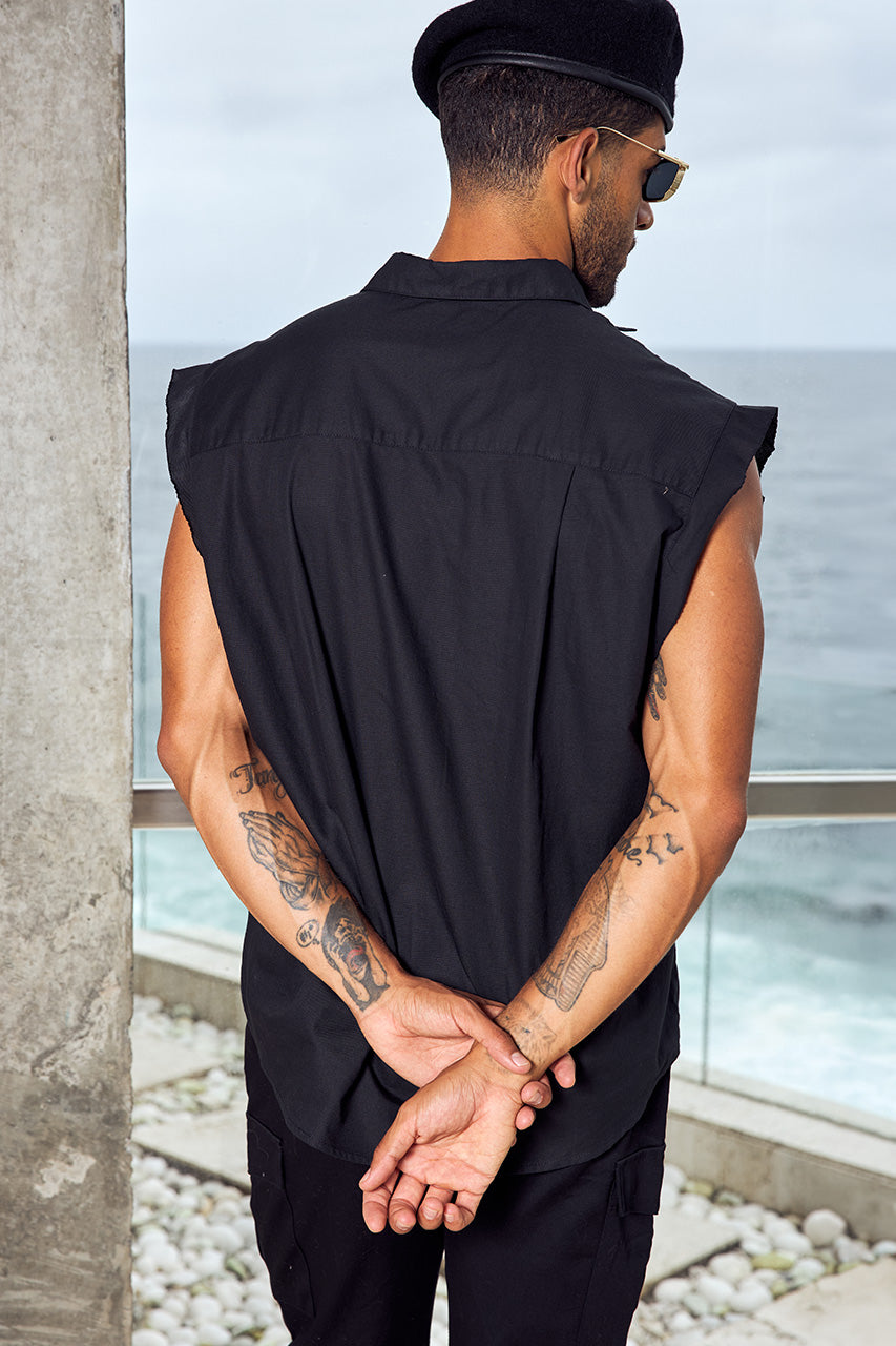 ROMAN SLEEVELESS SHIRT - BLACK