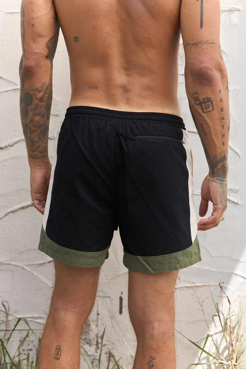 ROY SHORT - BLACK MULTI