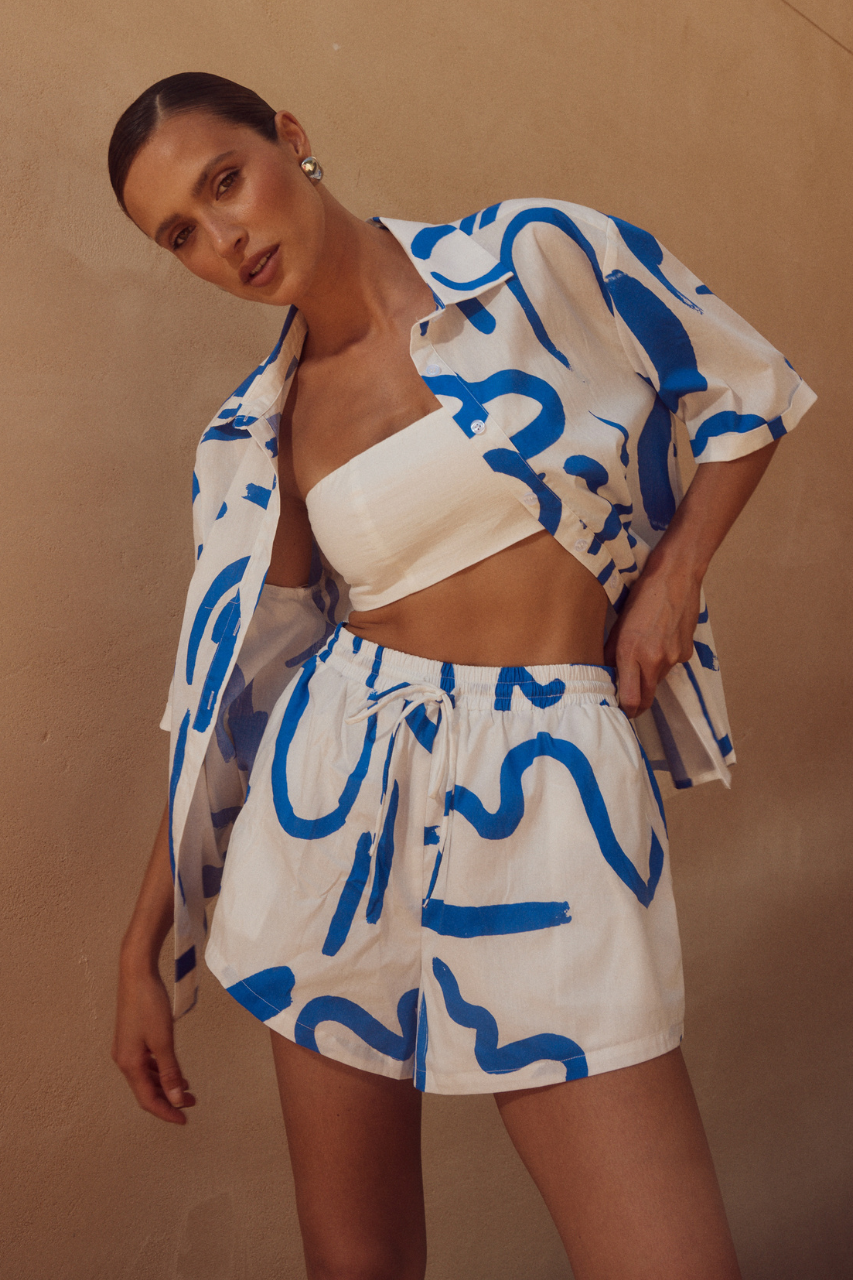 YORK SHORT - WHITE/BLUE - SHOPIFYIMAGERESIZE-JENN_4_f4ae384f-ca24-4b25-978a-06626d8f8ebe