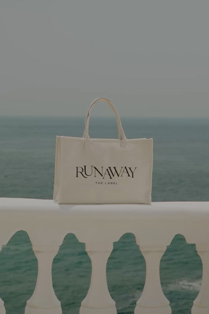 RUNAWAY CANVAS BAG - CREAM - ScreenShot2025-02-21at11.01.05am