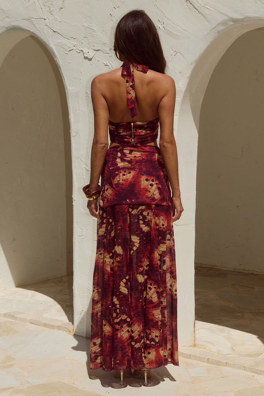 VALLETTA DEEP-V HALTER TOP - ELIANA RED - VALLETTADEEP-VHALTERTOPxVALLETTAHANDKERCHIEFMAXISKIRT-ELIANARED-5_38f9dcbc-359d-4135-8fb8-4c158ce77f20