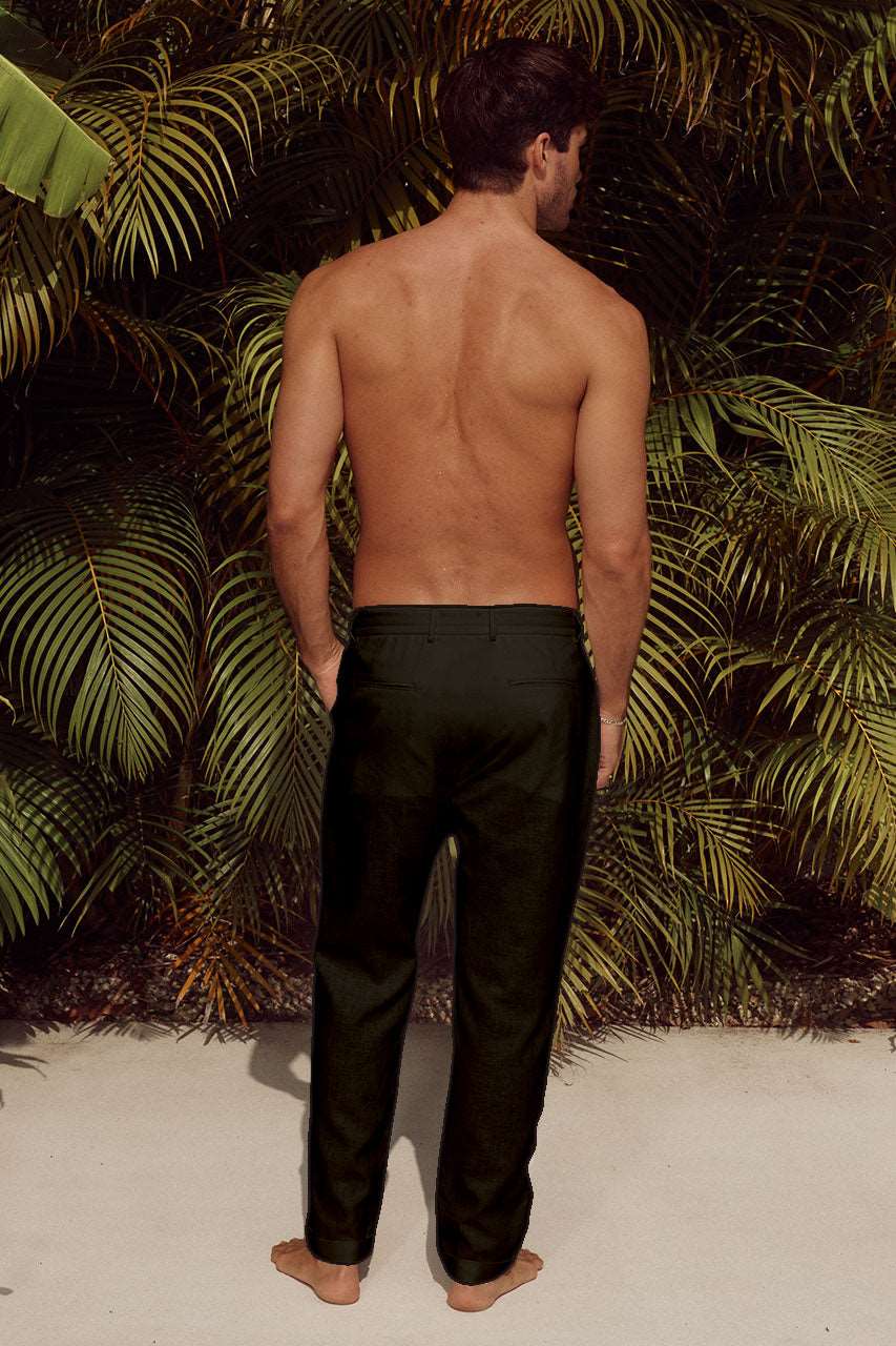 OSCAR PANT - BLACK - WEB-RESIZED-_29_64cfa961-d9cb-4d07-8ecb-e6be7e804b52