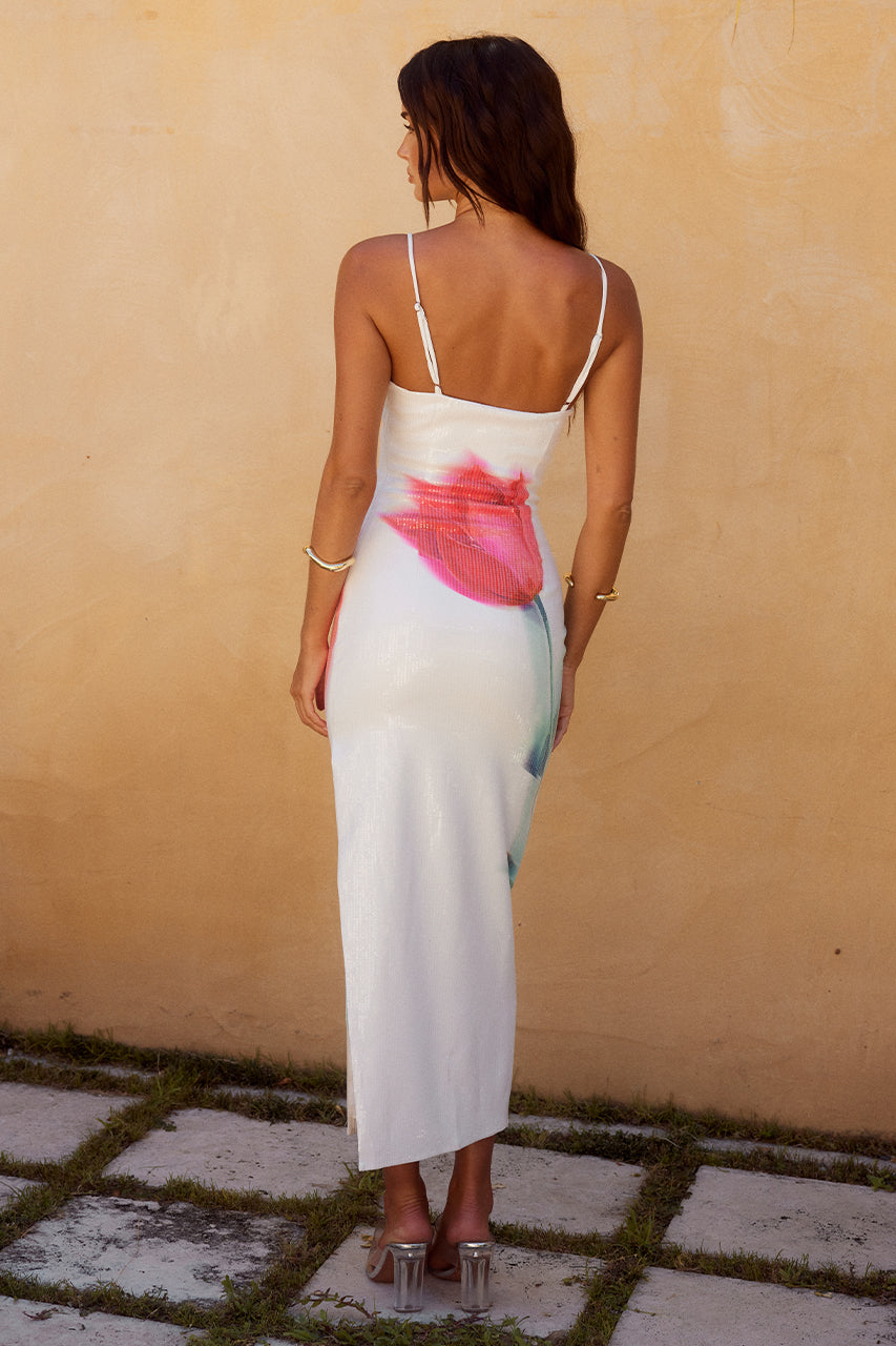 EMERA MIDI DRESS - RED FLOWER - WEBRESIZED_39_1745cdeb-f505-426e-b8f2-810d716d20d2