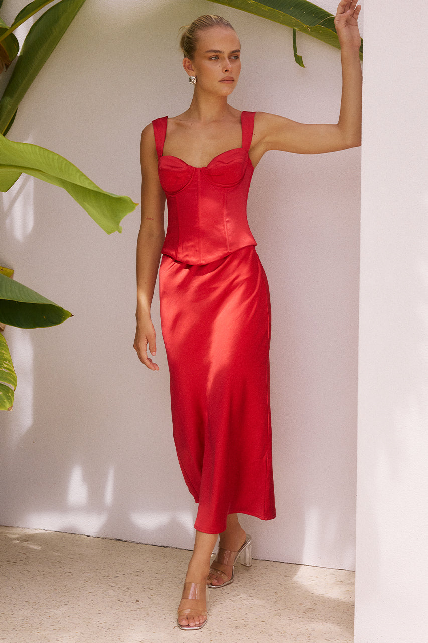 OURA MIDI SKIRT - RED - WEBRESIZED_70_326ccdf1-81a3-4e05-a18b-25d36256e822