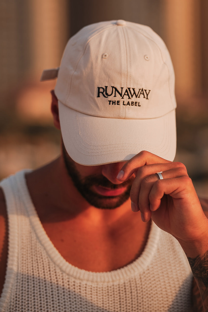 RUNAWAY CURSIVE CAP - BEIGE - vitorcastro-CursiveCap