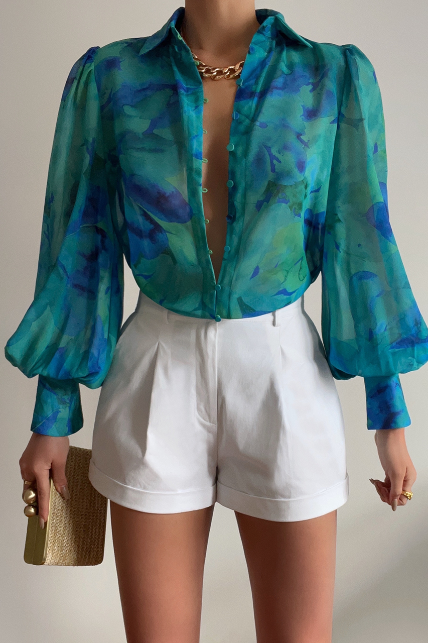 ELLA BLOUSE - BLUE FLORAL XXXL - WEBRESIZED15_f71ec6aa-7fa0-4d84-a4ba-c8c703b7e67d