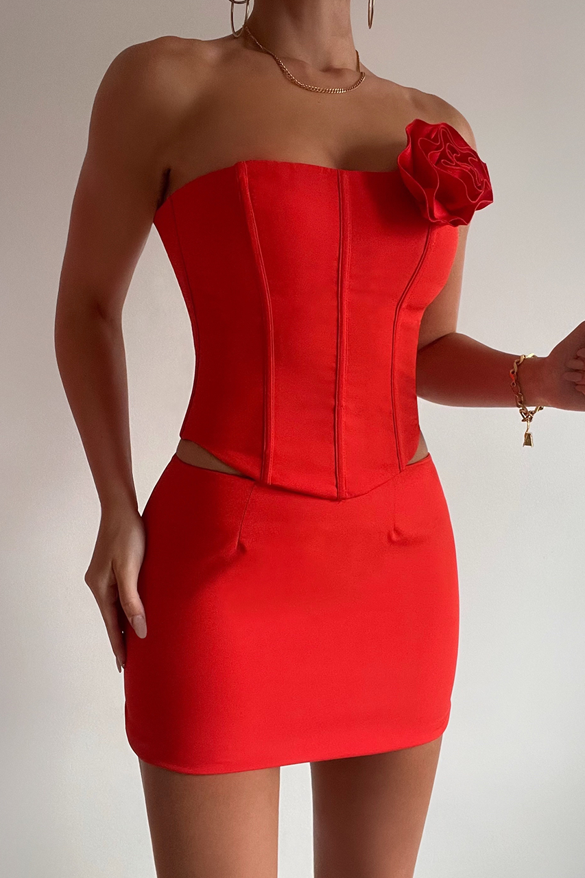 ROMY MINI SKIRT - RED - WEBRESIZED21_9d2b50ba-9a6d-434c-90ec-bade4b3b73a6